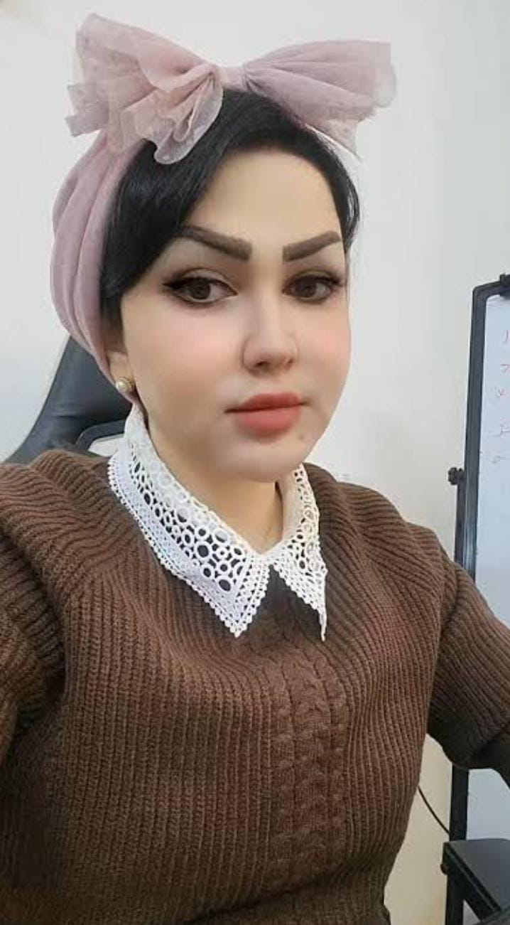 الناشطة سارة جاسم